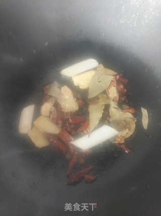 油豆腐泡红烧肉的做法步骤：4