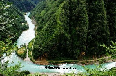 独龙江河谷