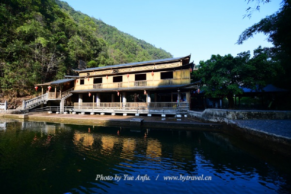 十八水原生态景区