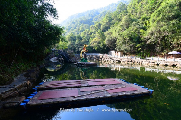 十八水原生态景区