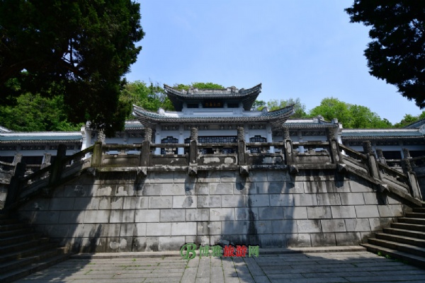 武昌蛇山烈士祠