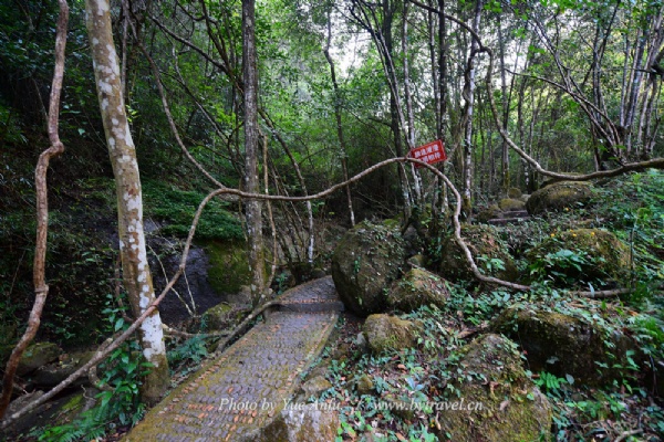 十八水原生态景区