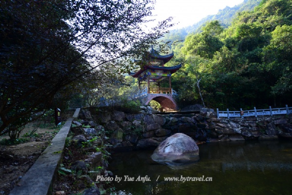 十八水原生态景区