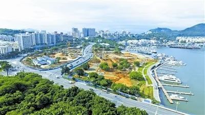 鹿回头滨河公园