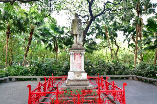 史坚如墓