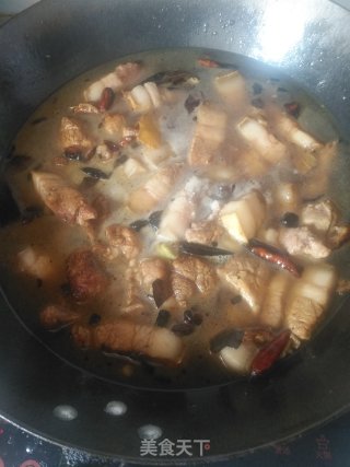 油豆腐泡红烧肉的做法步骤：6